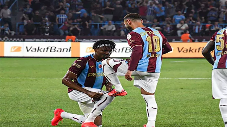 6 مراوغات وتقييم 8.5.. ماذا قدم محمد صلاح في مباراة طرابزون وجنتشلربيرليجي؟